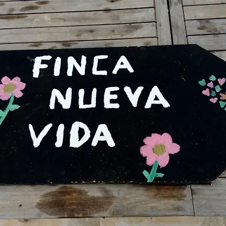 בית כפרי Eco Camping Nueva Vida