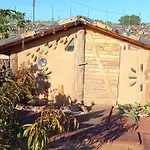 בית כפרי Eco Camping Nueva Vida *
